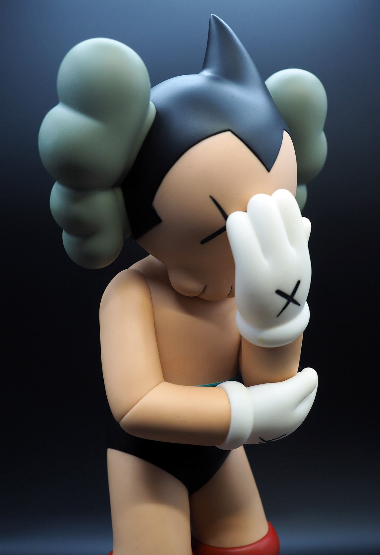 KAWS Astro Boy, 2012 税込(incl. sales tax) オリジナルフェイク　鉄腕アトム　カウズ